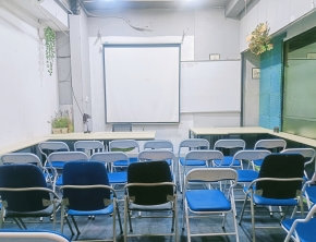 loi-ich-khi-thue-phong-hop-phong-day-hoc-danh-cho-20-30-nguoi-theo-gio